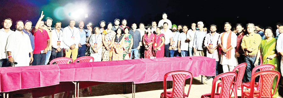 विजयादशमी पर विशाल रावण दहन व भव्य आतिशबाजी विजयादशमी पर विशाल रावण दहन व भव्य आतिशबाजी