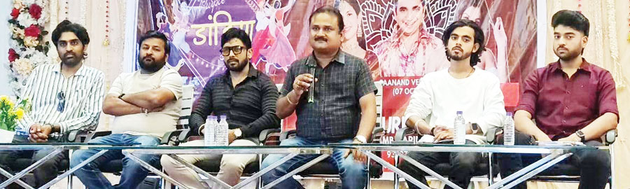 पर्पल डांडिया नाइट में एक्टर्स सानंद, शेफाली और बजरंगी भाईजान वाली मुन्नी मचाएंगे धमाल पर्पल डांडिया नाइट में एक्टर्स सानंद, शेफाली और बजरंगी भाईजान वाली मुन्नी मचाएंगे धमाल