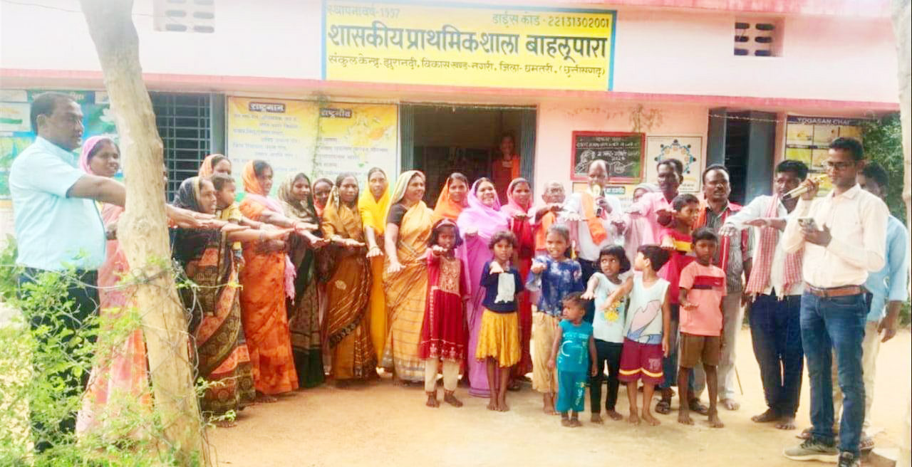गांधी जयंती पर नशामुक्ति और स्वच्छता का संकल्प गांधी जयंती पर नशामुक्ति और स्वच्छता का संकल्प
