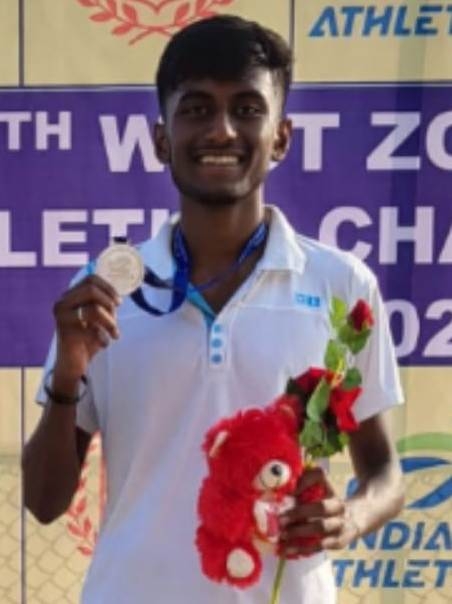 छात्र टी. होमेश्वर राव दौड़ में वेस्ट जोन से नेशनल ओपन में चयनित छात्र टी. होमेश्वर राव दौड़ में वेस्ट जोन से नेशनल ओपन में चयनित