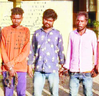 शराब परिवहन करते 3 आरोपी पकड़ाए शराब परिवहन करते 3 आरोपी पकड़ाए