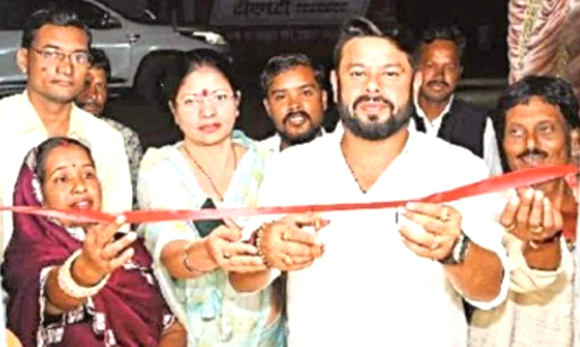 पूर्व विधायक ने सामुदायिक भवन व ज्योति कक्ष का किया लोकार्पण