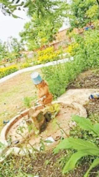 स्कूल कैंपस में बिना अनुमति के लगा पॉवर पंप  