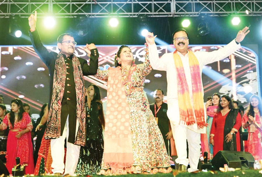 अम्बिकापुर में पहली बार डिस्को डांडिया सीजन-1 अम्बिकापुर में पहली बार डिस्को डांडिया सीजन-1