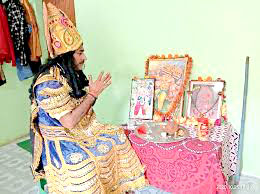 राजस्थान से आए दो बहरूपियों ने किया दर्द बयां
