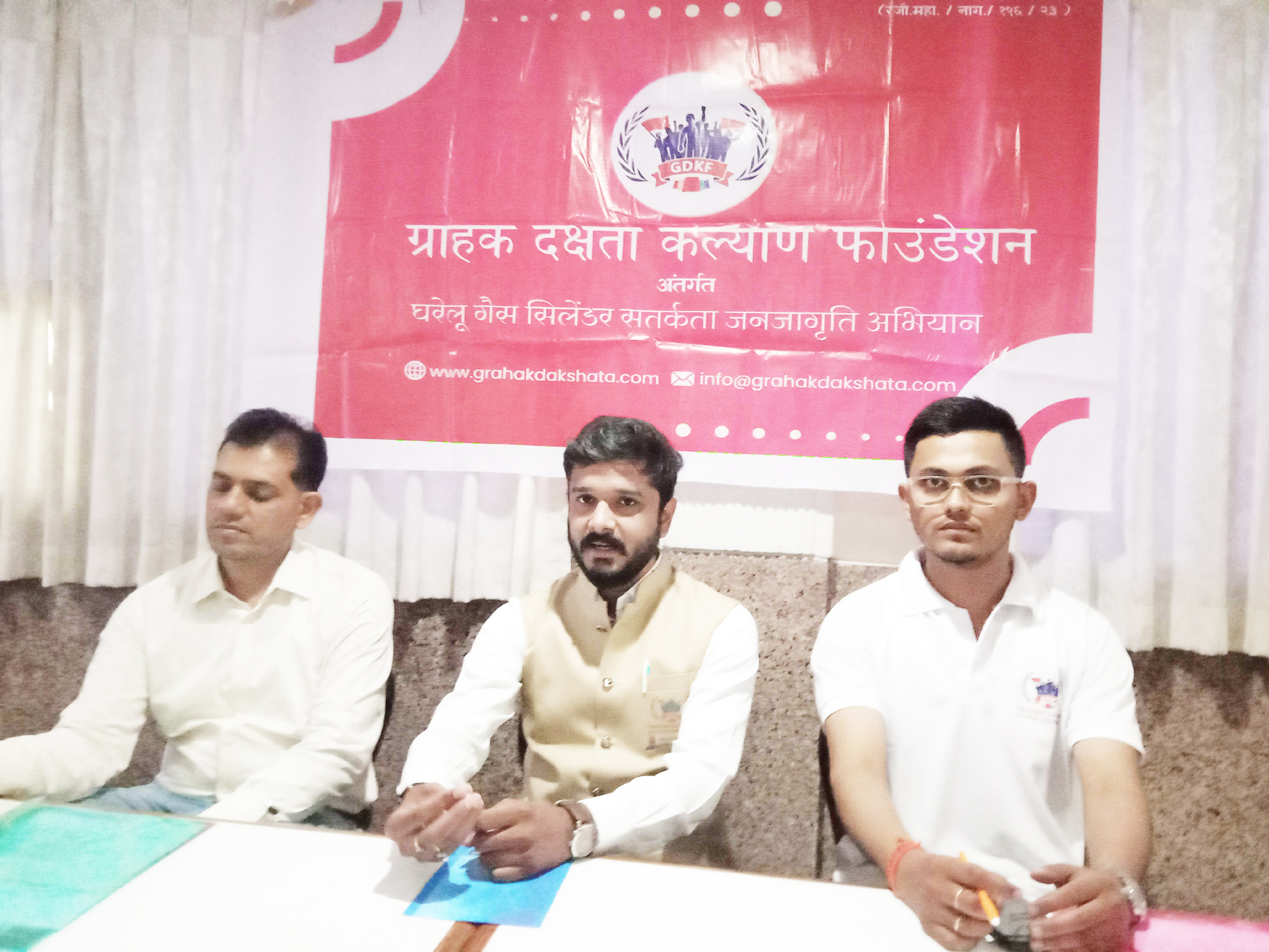 300 रु. मिल सकता है घरेलू गैस सिलेंडर