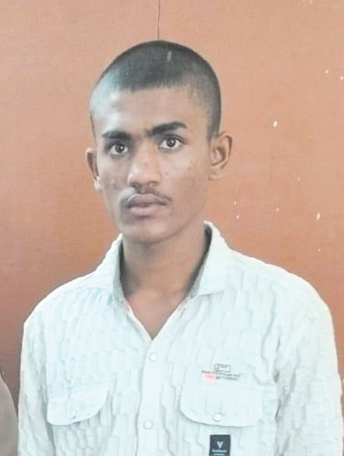 ड्राइविंग सीट के नीचे से 2.20 लाख का दूसरा चोर गिरफ्तार