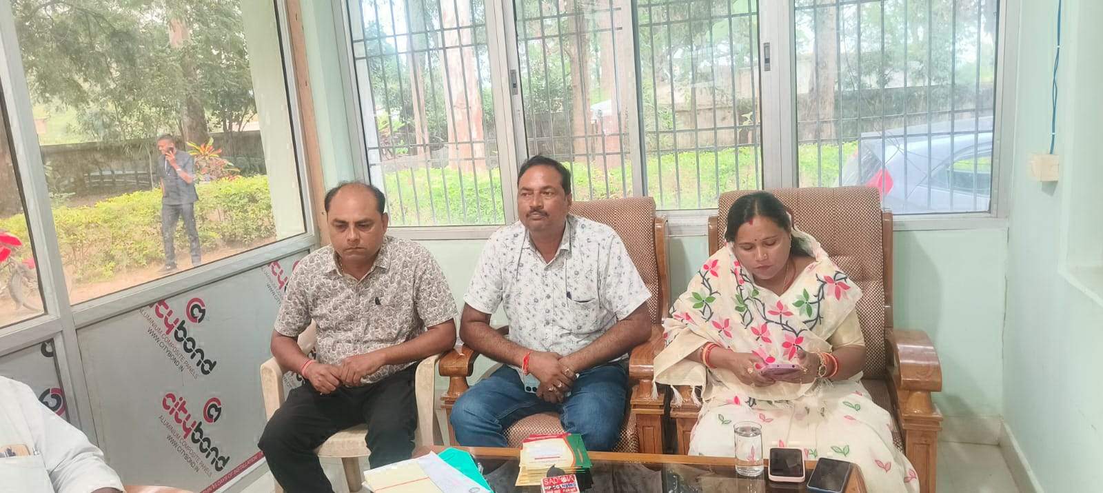 जिला स्तरीय करमा महोत्सव में सीएम होंगे शामिल जिला स्तरीय करमा महोत्सव में सीएम होंगे शामिल
