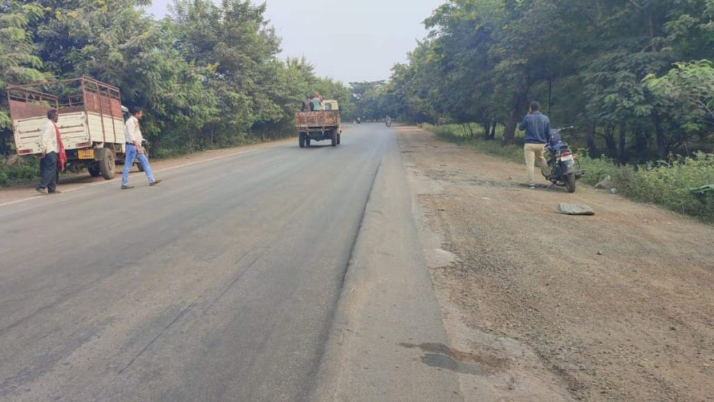 खराब सडक़ से हो रहे हादसे  पुलिस ने लिखा पीडब्ल्यूडी को पत्र