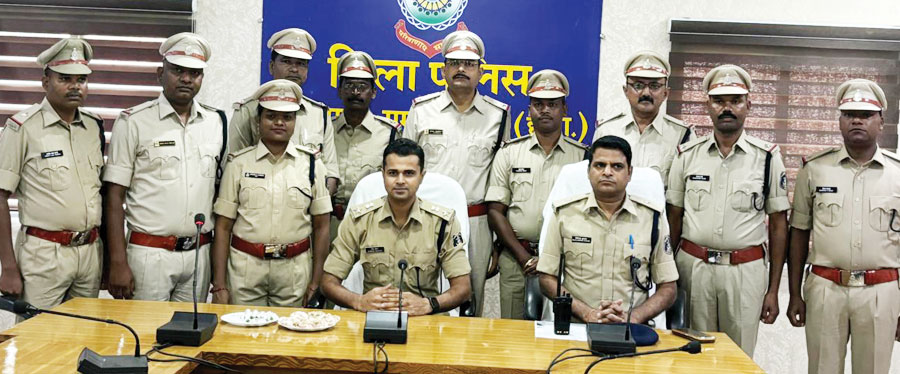 10 प्रधान आरक्षकों की पदोन्नति