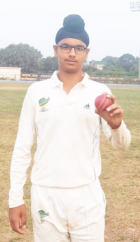 अर्शवीर का क्रिकेट स्पर्धा में शानदार प्रदर्शन अर्शवीर का क्रिकेट स्पर्धा में शानदार प्रदर्शन