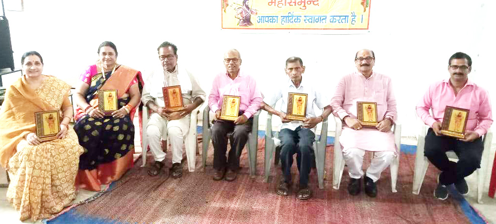 मां की ममता तब लगे जैसे अमृत घुले ...