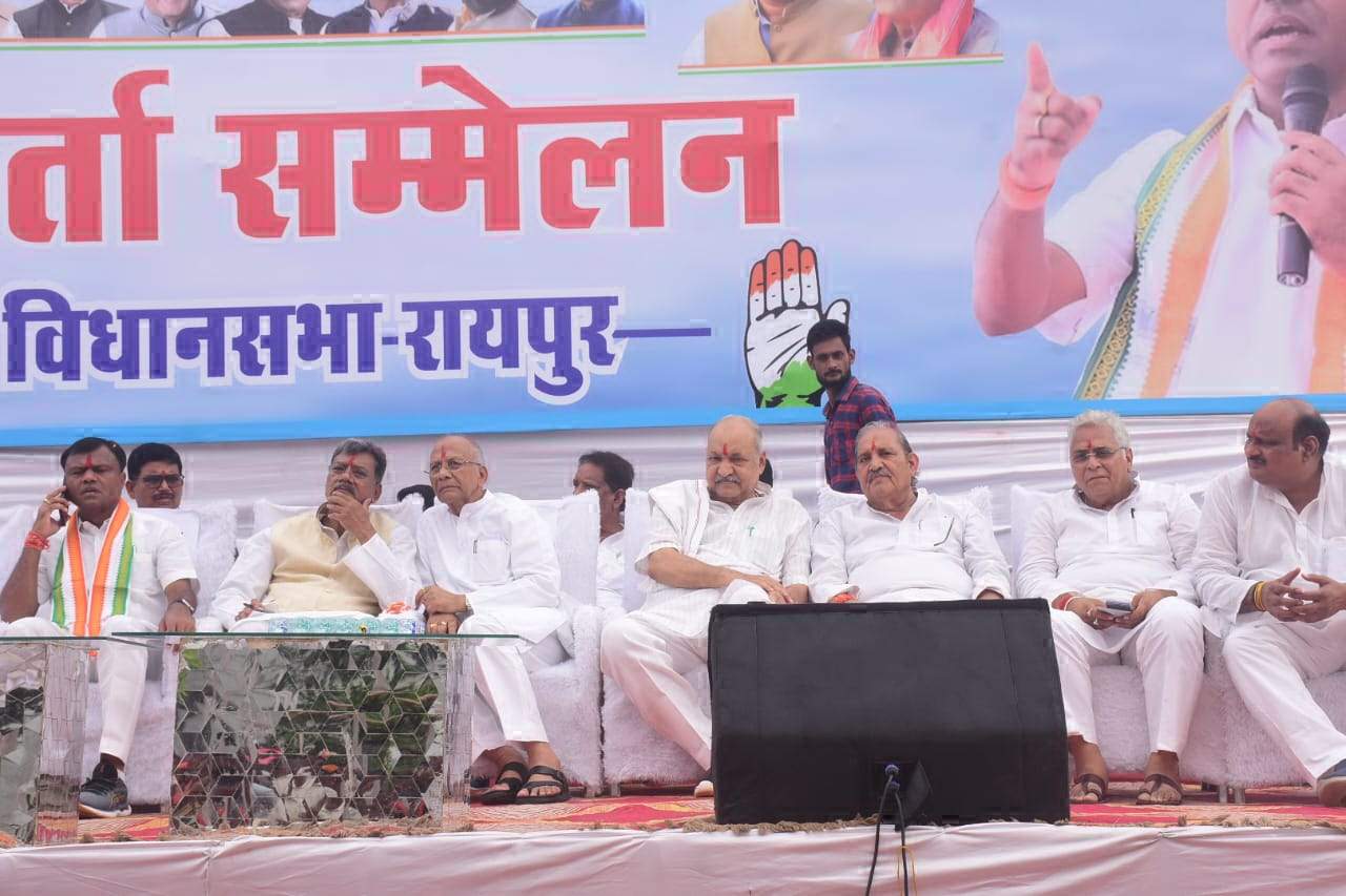 भाजपा प्रत्याशी रूपी असत्य को हराना है...