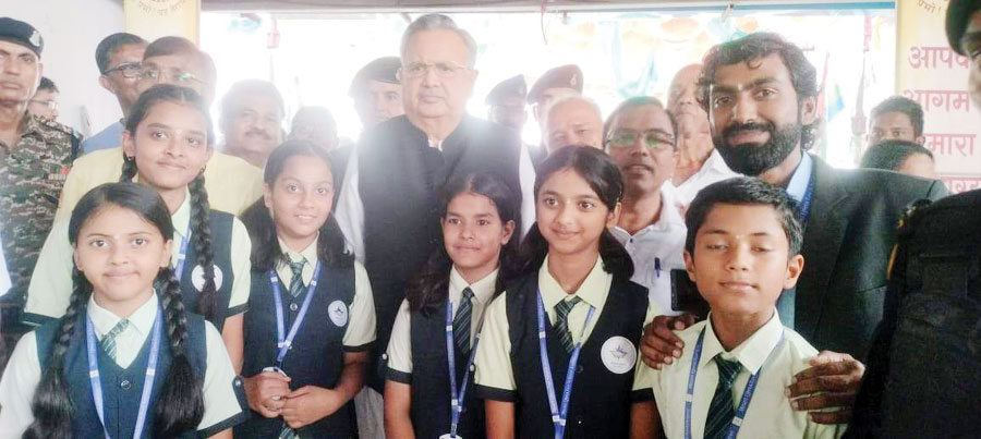 माउंट लिट्रा जी के विद्यार्थियों ने स्पीच-गायन स्पर्धा में लिया भाग