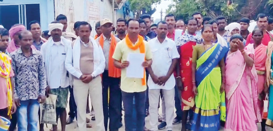 बड़ेओड़ागांव सरपंच और पति पर अनियमितताओं का आरोप, निष्पक्ष जांच की उठी मांग बड़ेओड़ागांव सरपंच और पति पर अनियमितताओं का आरोप, निष्पक्ष जांच की उठी मांग