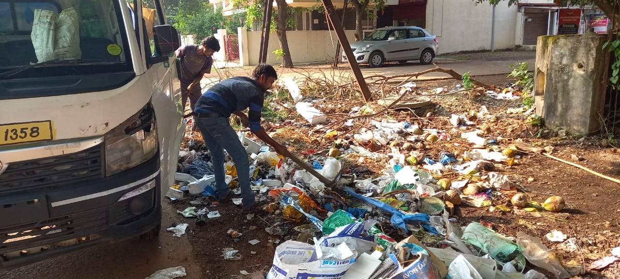 त्यौहारी सीजन को देखते हुए सफाई अभियान जारी
