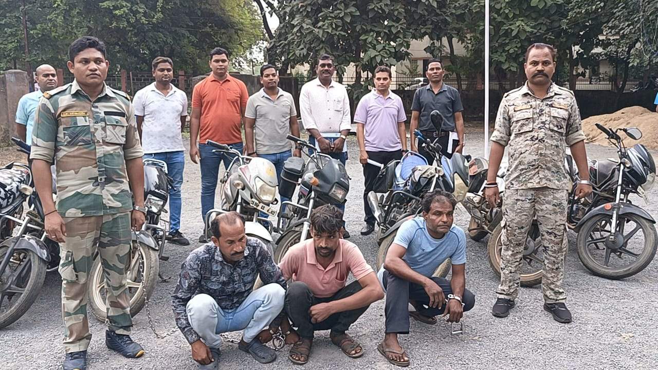 बाइक चोर गिरोह के 3 गिरफ्तार
