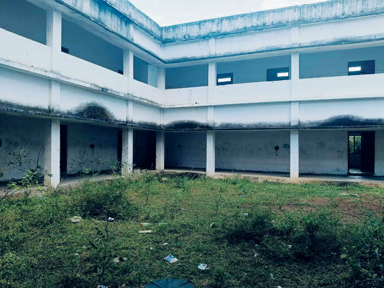 दस साल अधूरा आरएमएसए भवन अब खंडहर बनने की ओर