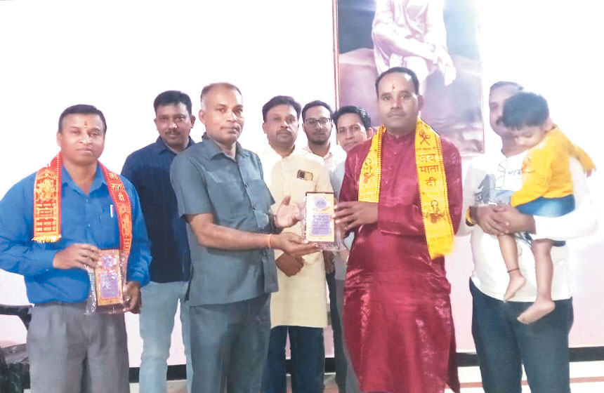 शिक्षा के क्षेत्र में उत्कृष्ट कार्य, दो शिक्षकों को साई सेवा सम्मान