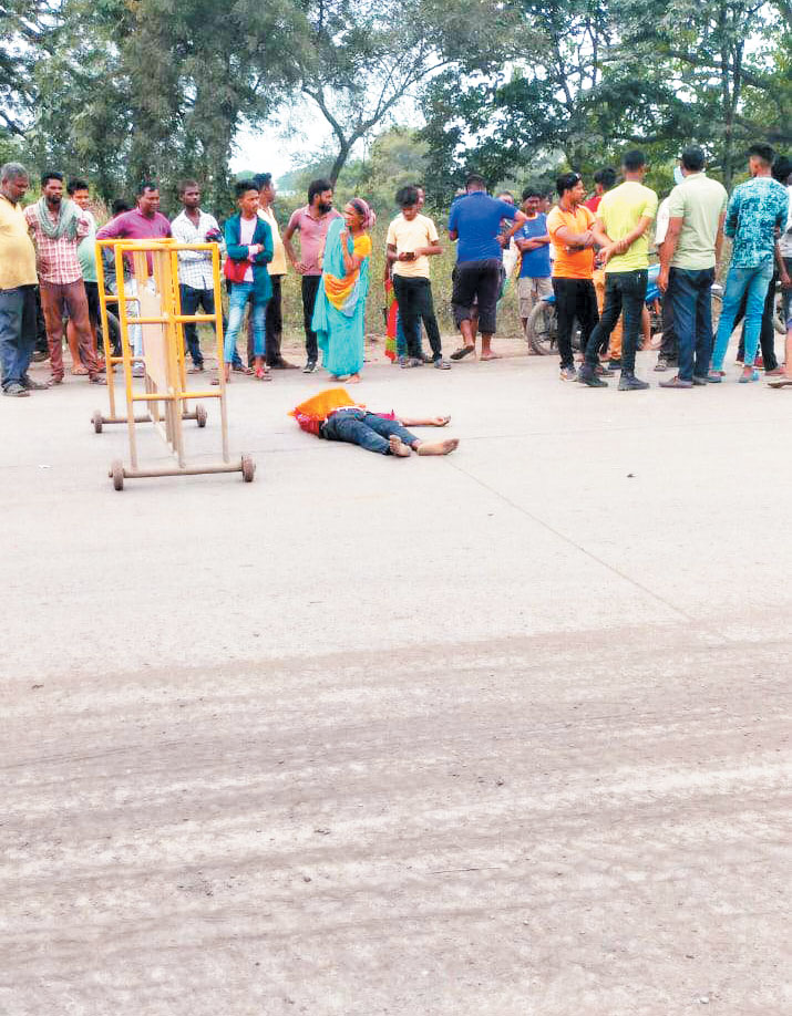 अलग-अलग सडक़ हादसे, दो की मौत