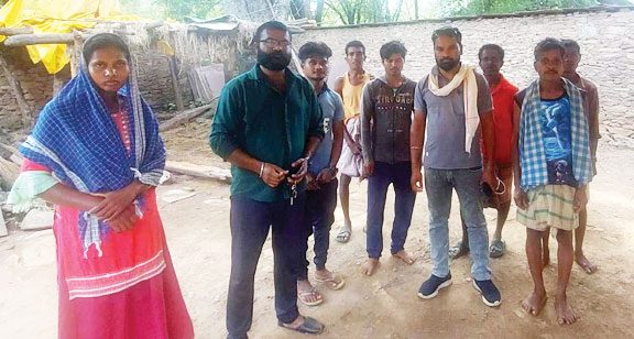  बंदर का उत्पात, जान बचाने तालाब में कूदी दो महिला की मौत