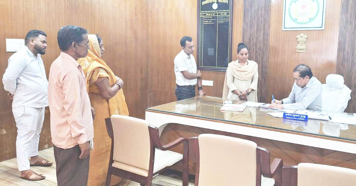 जनदर्शन में कलेक्टर जनता की समस्याओं से हुए रुबरु