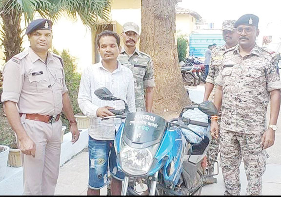 नकली नोटों संग एक आरोपी गिरफ्तार