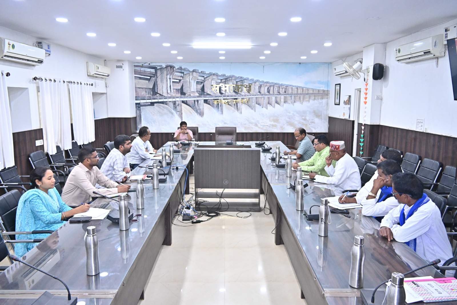 धमतरी में 6.33 लाख मतदाता, 2 मतदान केंद्र का नाम परिवर्तित धमतरी में 6.33 लाख मतदाता, 2 मतदान केंद्र का नाम परिवर्तित
