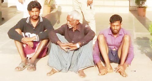 मां-बेटे से मारपीट, 3 गिरफ्तार 