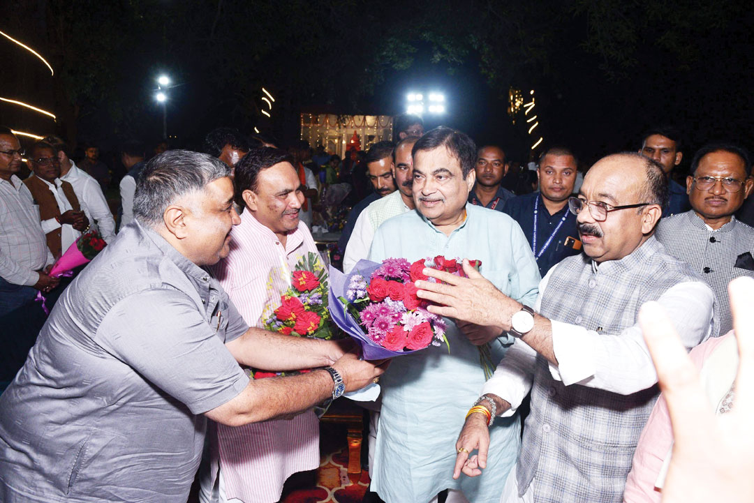 कटघोरा से अंबिकापुर फोरलेन सडक़ की मिली मंजूरी कटघोरा से अंबिकापुर फोरलेन सडक़ की मिली मंजूरी