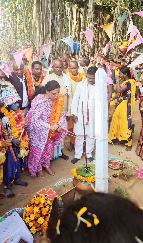  गोपाष्टमी पर गोवंश पूजन-हवन, विधायक लता उसेंडी हुईं शामिल