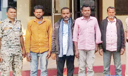 सरपंच पति से मारपीट, 5 आरोपी गिरफ्तार