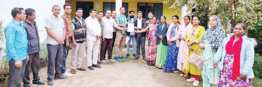 मोदी की गारंटी लागू करने की मांग, सीएम के नाम ज्ञापन