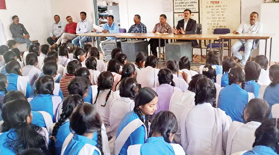 बच्चों को गलत दृष्टि से घूरना भी लैंगिक अपराध, किया जा रहा है जागरूक बच्चों को गलत दृष्टि से घूरना भी लैंगिक अपराध, किया जा रहा है जागरूक