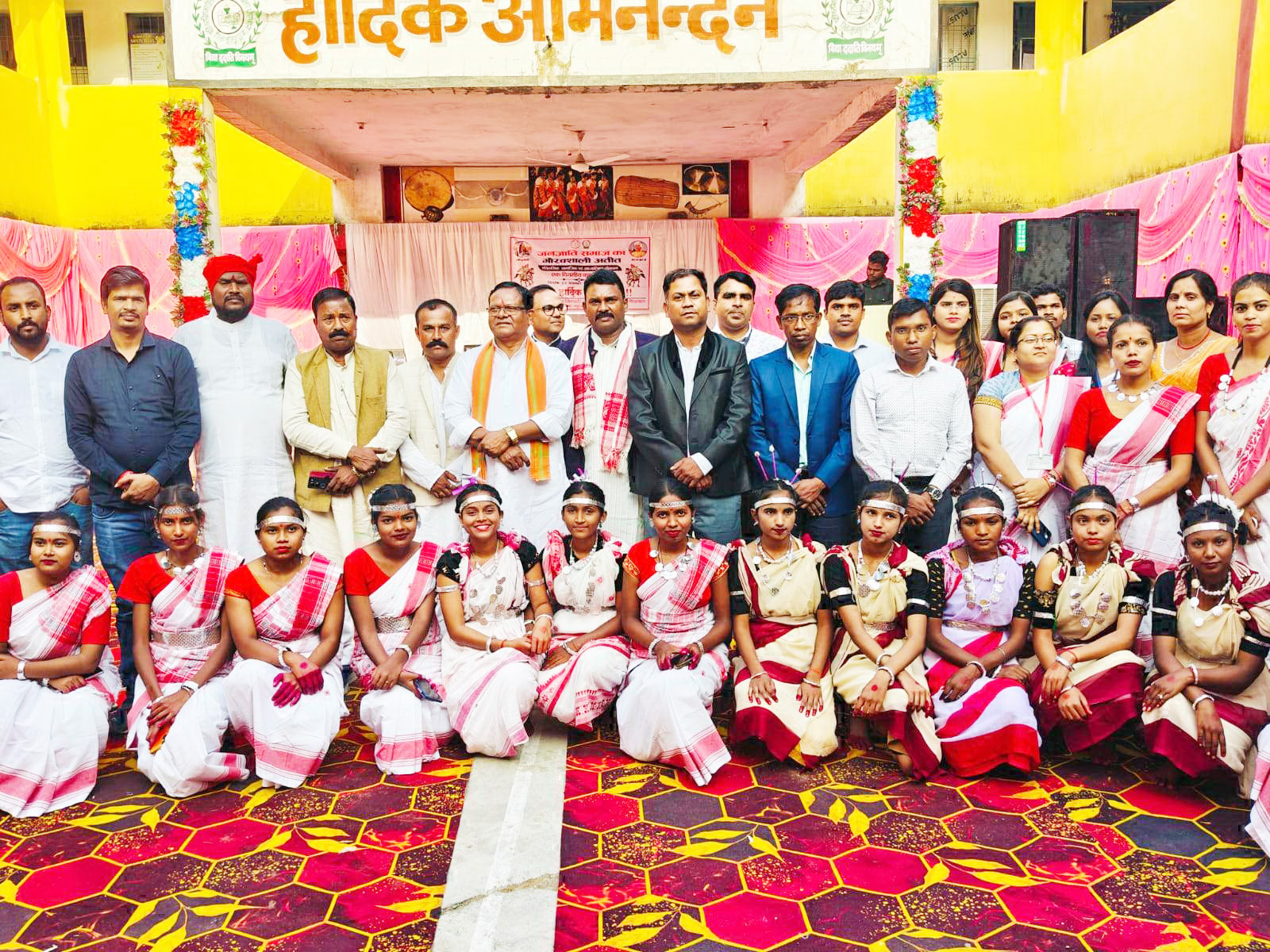 जनजाति समाज का ऐतिहासिक सामाजिक  और आध्यात्मिक योगदान पर कार्यशाला