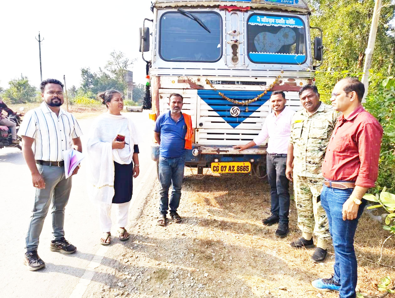 धान का अवैध परिवहन, जब्ती की कार्रवाई धान का अवैध परिवहन, जब्ती की कार्रवाई