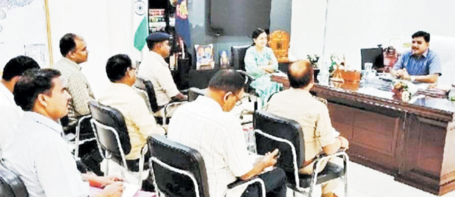 ऑनलाइन शिकायतों का जल्द से जल्द निराकरण करने निर्देश