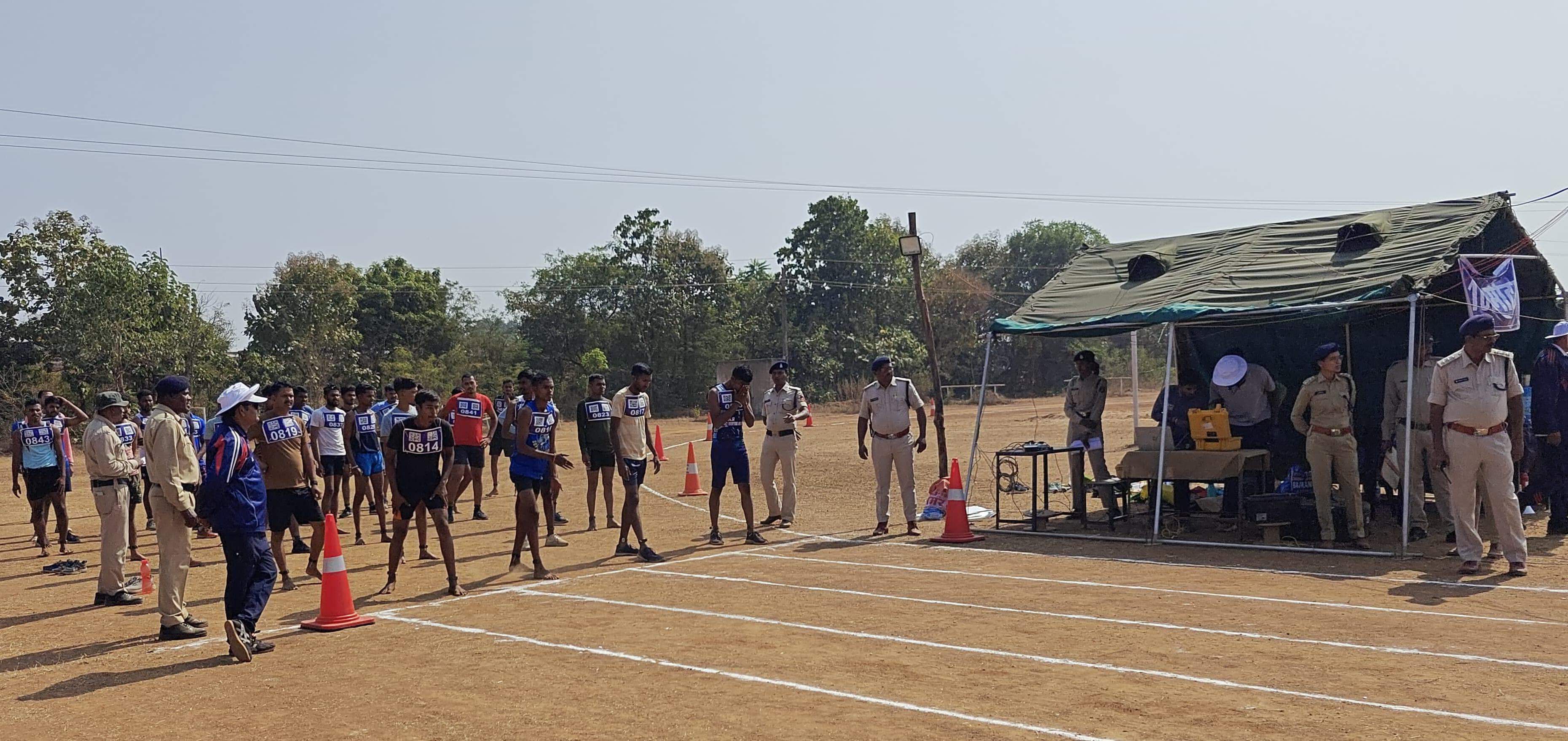 आरक्षक भर्ती परीक्षा में आधे  से ज्यादा अनुपस्थित 