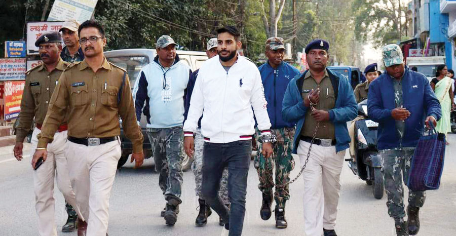 जिला बदर के आदेश का उल्लंघन, आरोपी गिरफ्तार