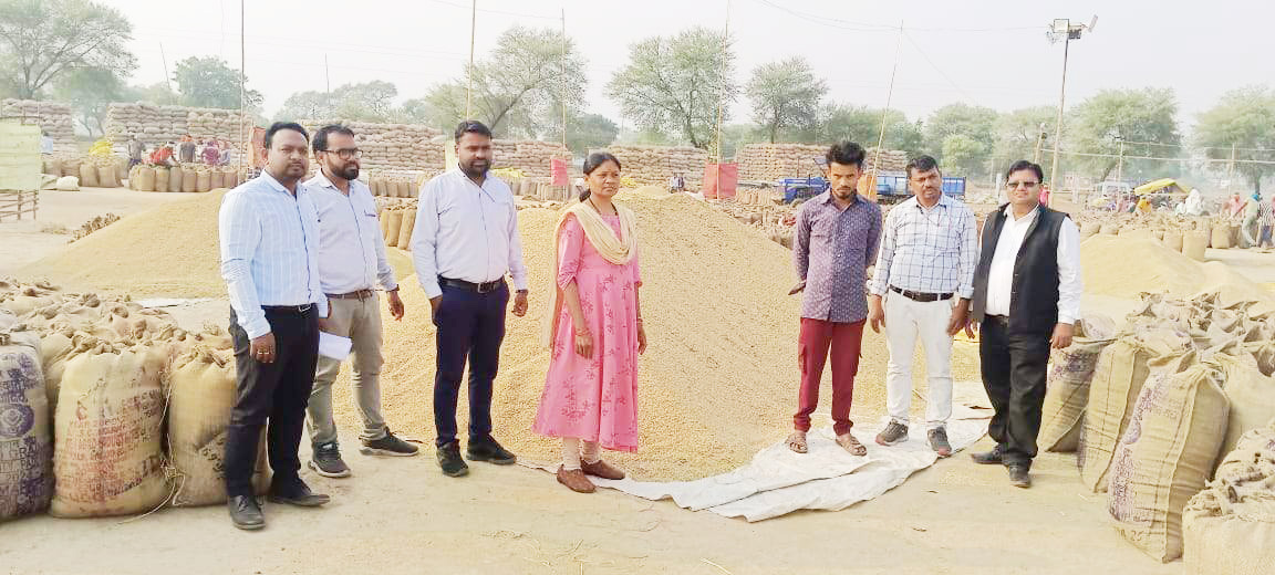 फर्जी तरीके से धान बिक्री करते धरा  गया किसान, 90 क्विंटल धान जब्त