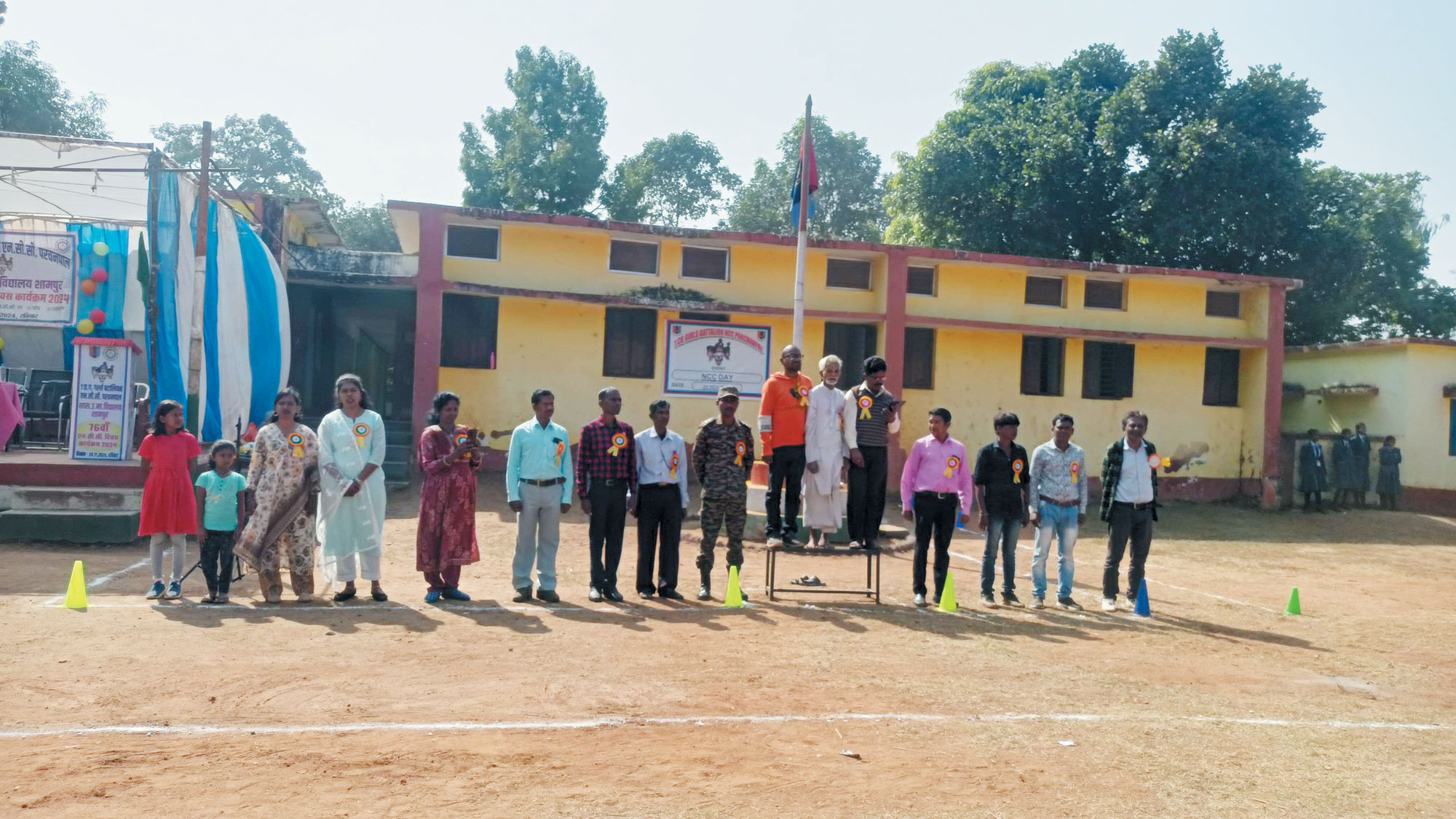 पढ़ाई के साथ-साथ अनुशासन, शारीरिक एवं मानसिक विकास पर जोर
