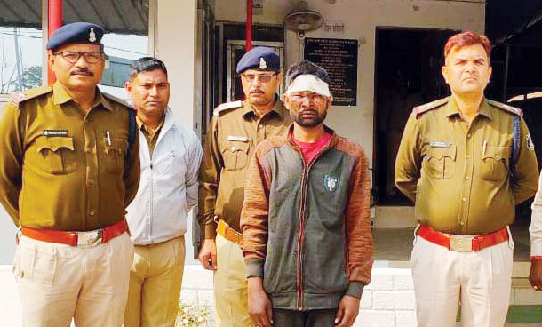 मां-भाई पर एसिड फेंककर हमला, आरोपी गिरफ्तार