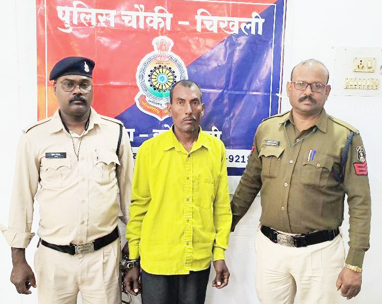 टंगिया से प्राणघातक हमला, आरोपी गिरफ्तार टंगिया से प्राणघातक हमला, आरोपी गिरफ्तार