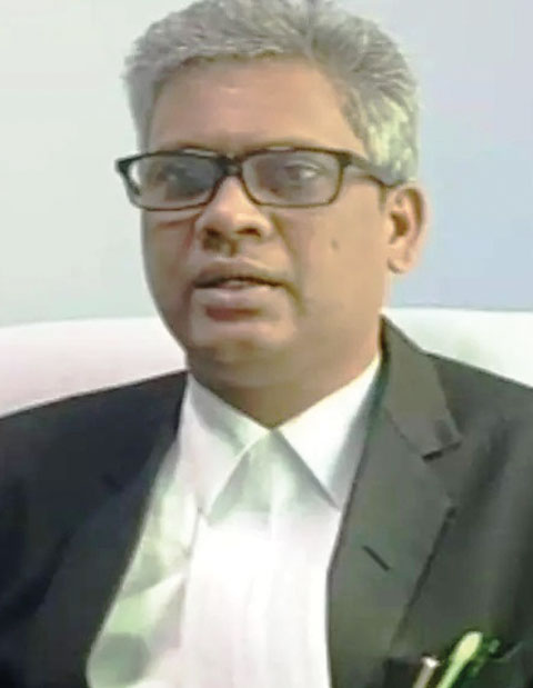 पूर्व एजी वर्मा की अग्रिम जमानत अर्जी खारिज, हाईकोर्ट ने राज्य सरकार से मांगा जवाब पूर्व एजी वर्मा की अग्रिम जमानत अर्जी खारिज, हाईकोर्ट ने राज्य सरकार से मांगा जवाब