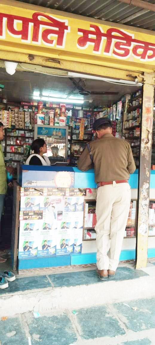 बगैर पर्ची दवाईयां नहीं देने मेडिकल संचालकों को निर्देश बगैर पर्ची दवाईयां नहीं देने मेडिकल संचालकों को निर्देश