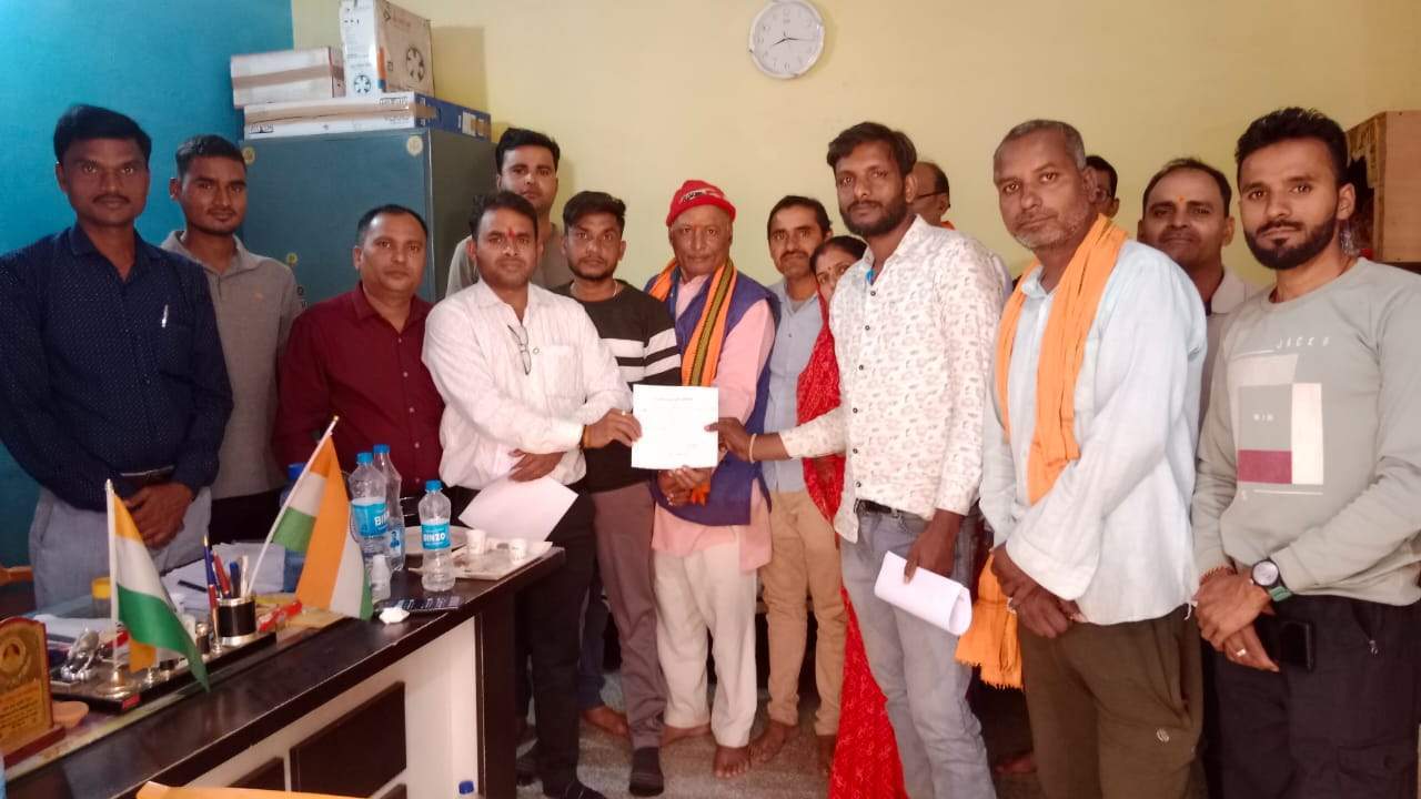 चुने गए बूथ कमेटियों के अध्यक्ष चुने गए बूथ कमेटियों के अध्यक्ष