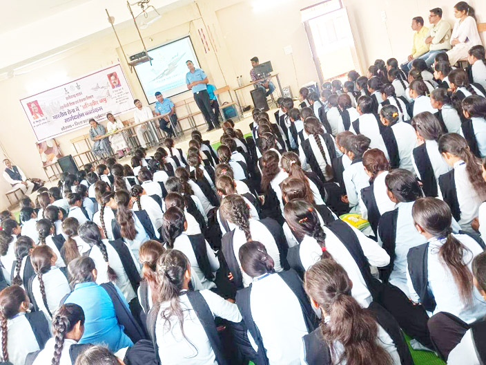 सेना के अफसरों ने वायुसेना भर्ती पर दिए मार्गदर्शन