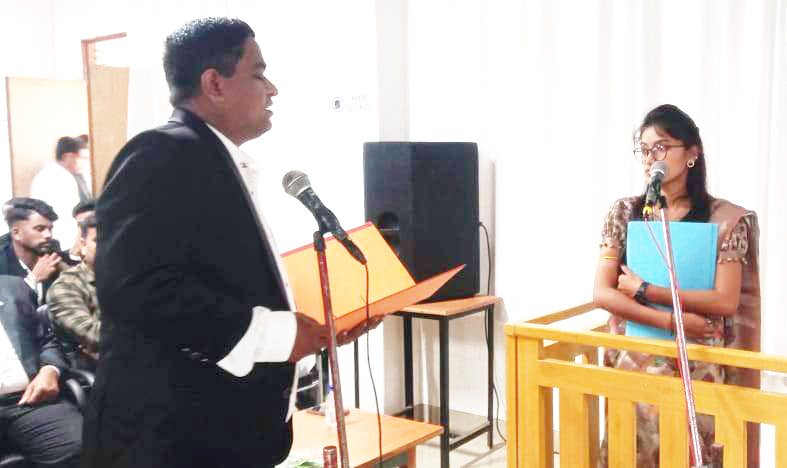 आभासी न्यायालय में हत्या का आरोपी दोषमुक्त हुआ, तलाक की अनुमति न्यायाधीश ने दी