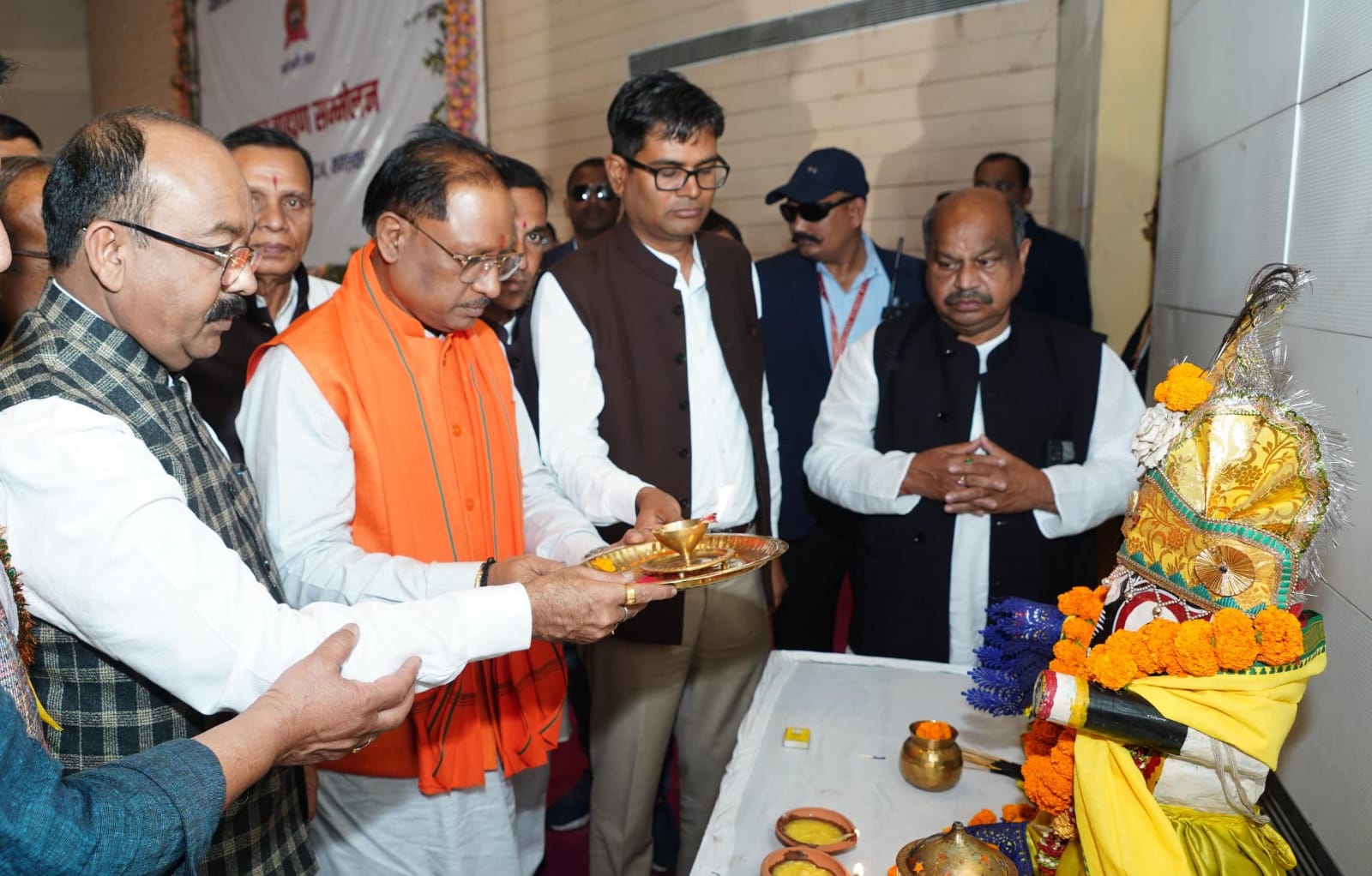 महाप्रभु जगन्नाथ के प्रति जितना स्नेह ओडिशा के लोगों में है उतना ही अनुराग छत्तीसगढ़ में भी- सीएम साय महाप्रभु जगन्नाथ के प्रति जितना स्नेह ओडिशा के लोगों में है उतना ही अनुराग छत्तीसगढ़ में भी- सीएम साय