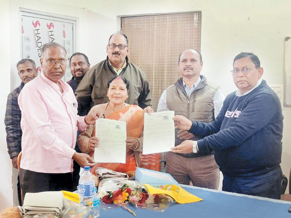 100 दिनी अभियान को लेकर स्वास्थ्य कर्मियों को प्रशिक्षण